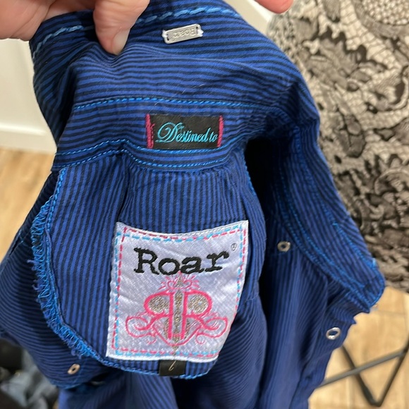 Roar western top cowgirl chic! - Picture 14 of 14